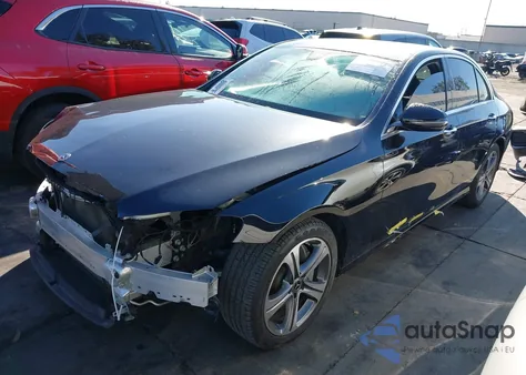 2020 Mercedes-Benz E 350 z USA, uszkodzony, nr VIN WDDZF8DB9LA733684